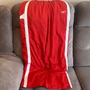 Reebok Men’s sweat pants with zippers